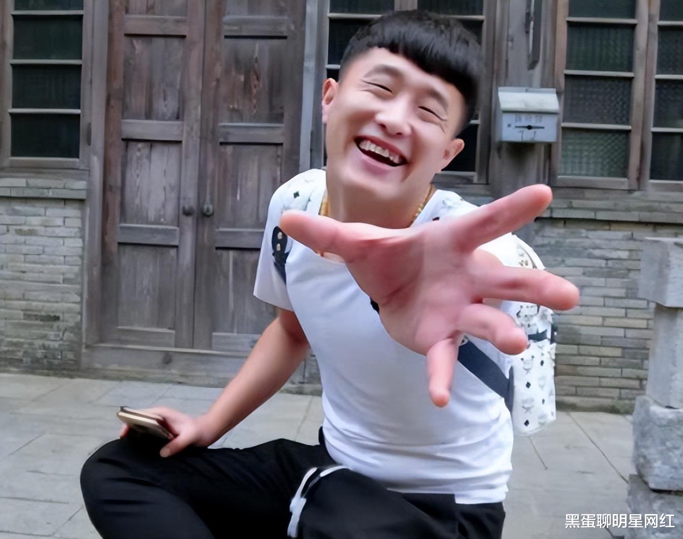 大号|网红张二嫂，3000万粉丝账号被限流，吐槽：用这种手段，逼我续约