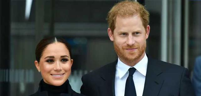 哈里王子|哈里王子和妻子梅根重申婚礼誓言,专家:现实比小说更奇怪