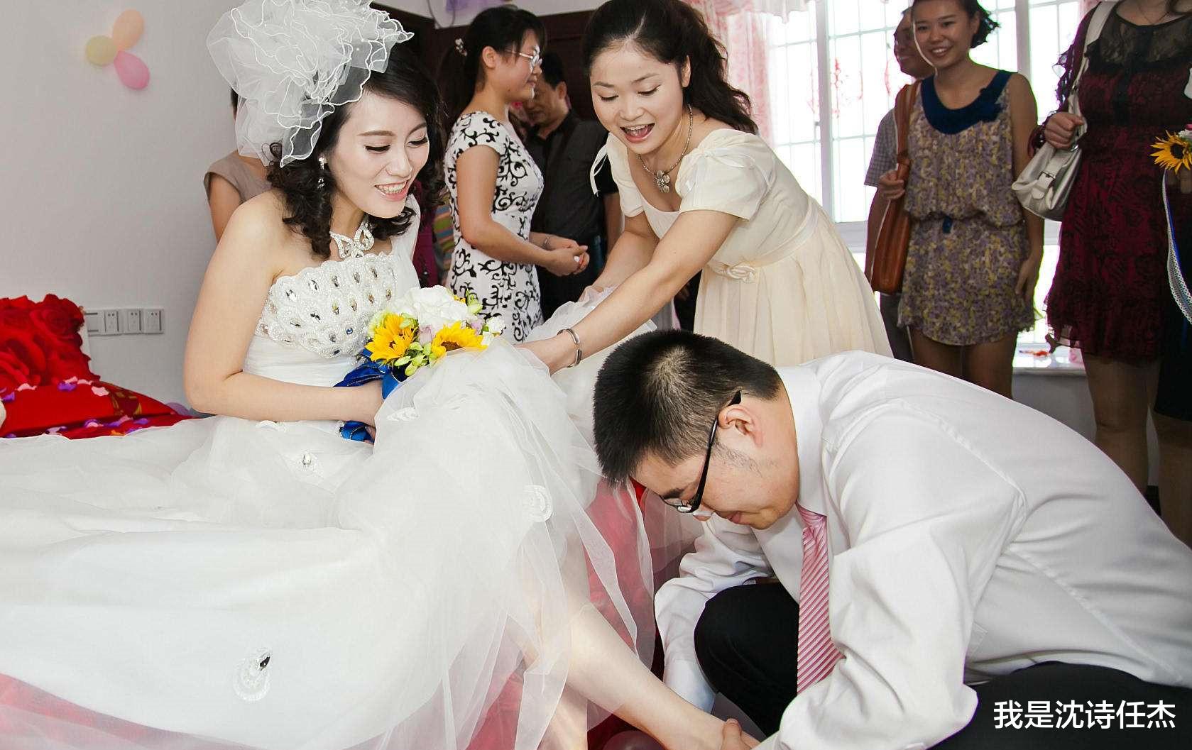 原配夫妻|为什么人们都认为原配夫妻好?我村阿桂和媳妇的生活经历揭秘真相