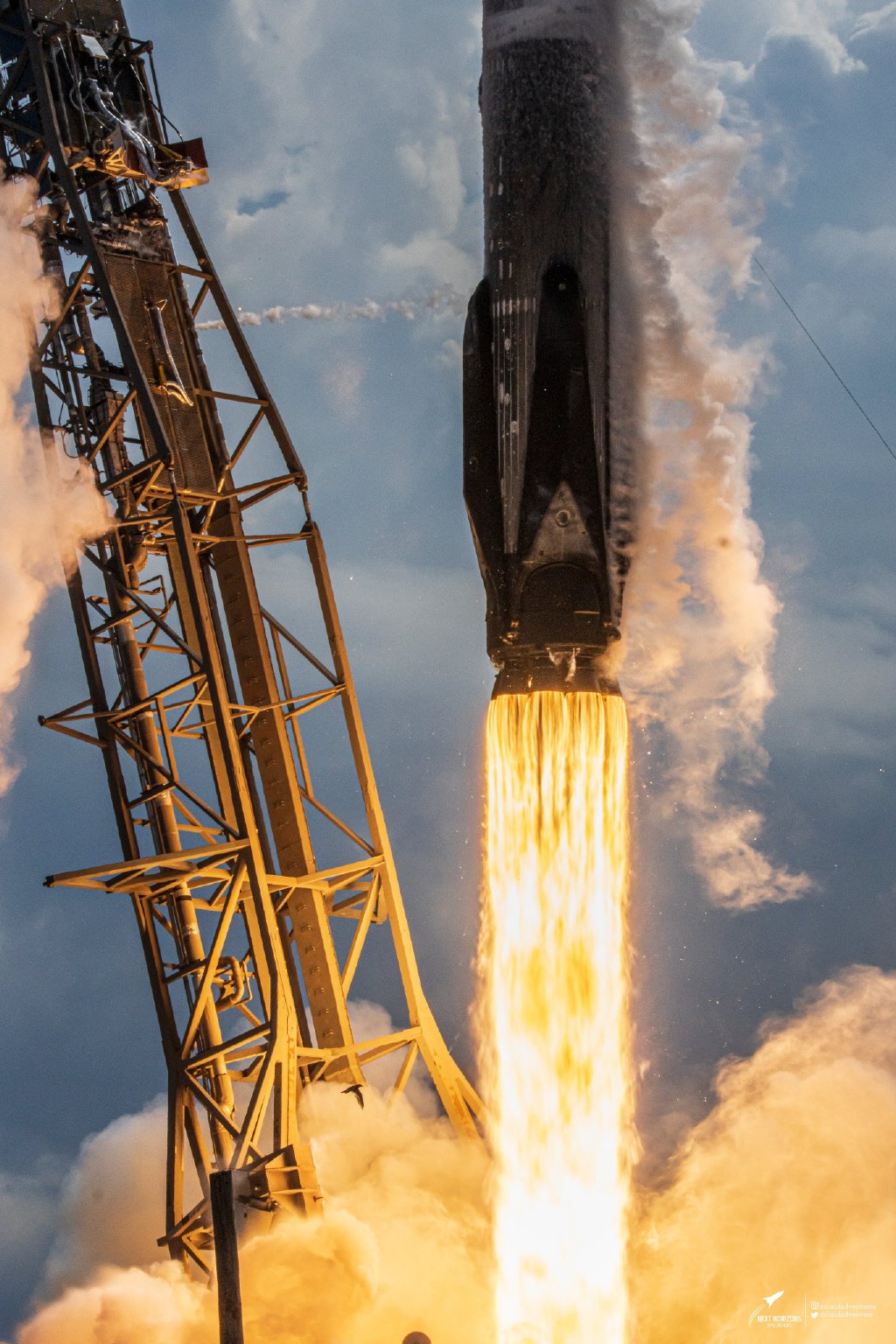朱雀二号！全球首枚准备发射的甲烷火箭：中国版SpaceX正在起飞