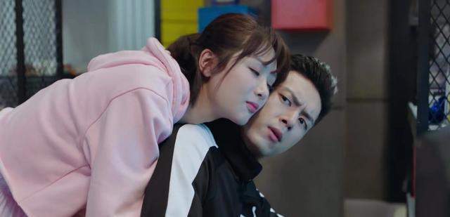 佟年|亲爱的热爱的：韩商言什么时候喜欢上佟年的？其实比醉酒那次更早