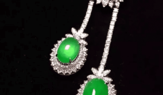 翡翠|有好多小白都不知道，到底什么价格买翡翠合适，还想着等等会更好