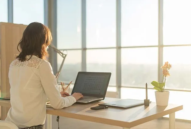 面试|在职场上发展和晋升，人们通常会给自己设定三个关卡