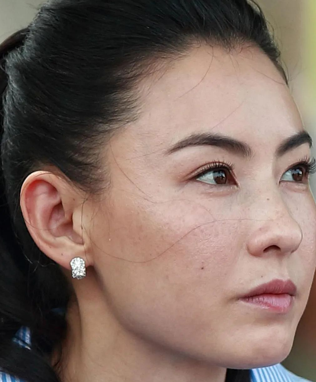 咖啡 卡粉、脱妆、闷痘等化妆难题，很可能是护肤没做好，赶紧改了吧