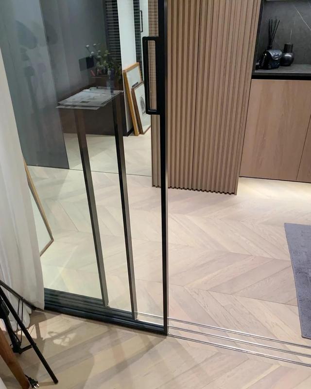 上海发现一户人家的装修,那叫一个高级,拍照给大伙瞅瞅,超羡慕