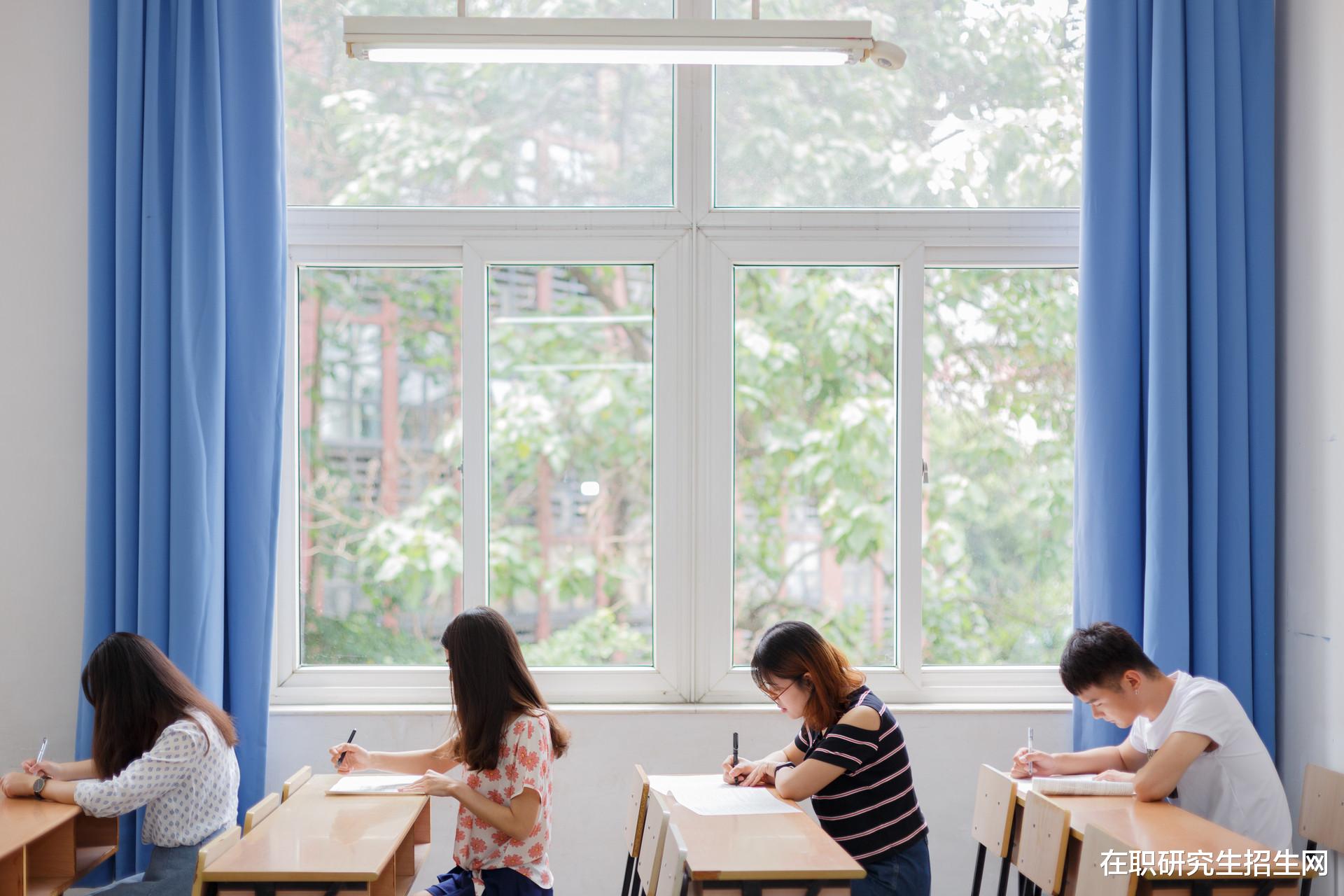 在职研究生|30岁想考在职研究生还有用吗?
