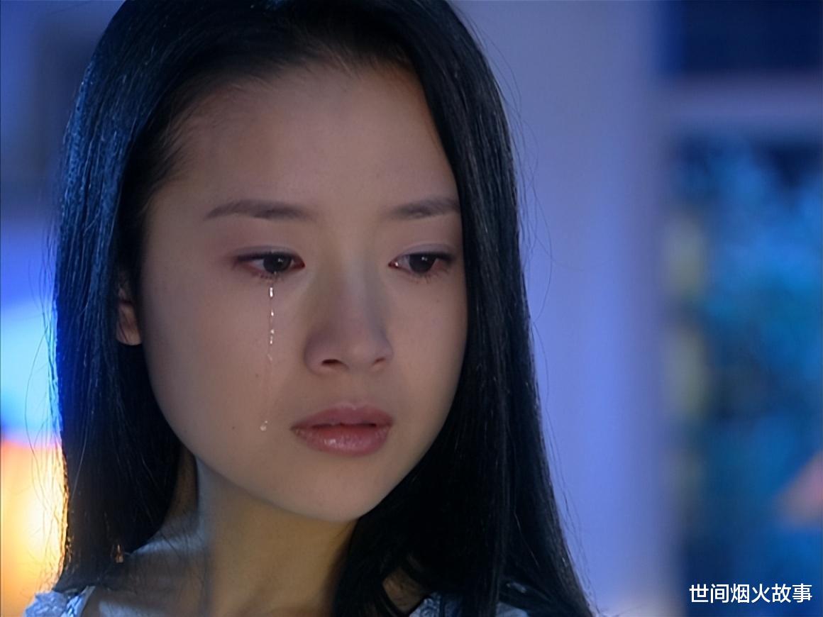 冬阳|《天若有情》:只有成熟女人才懂爱情?18岁女孩展颜才是人间清醒