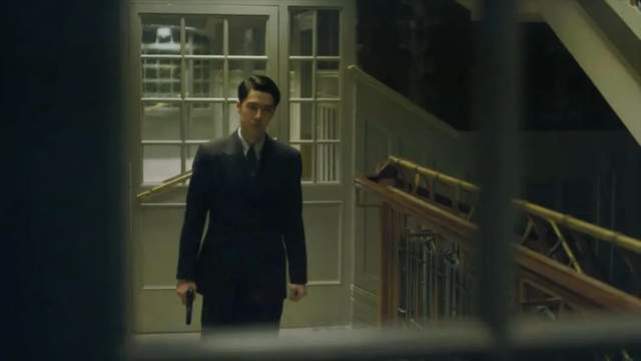 无名|梁朝伟《无名》一上映,中国谍战片的全新天花板诞生了!