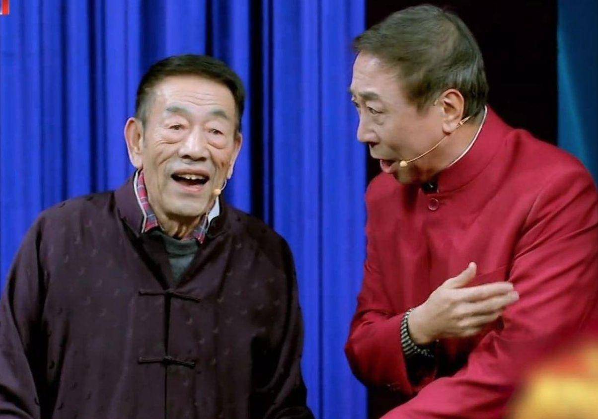 杨少华|唐山事件后续！90岁杨少华看打人视频后气得发抖，喊话要千刀万剐