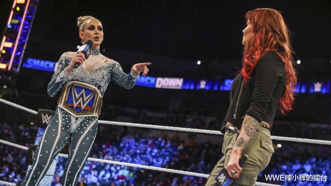 wwe|WWE初代女神莉塔惊喜回归，SD女子部门已无人手，再靠老将撑场？