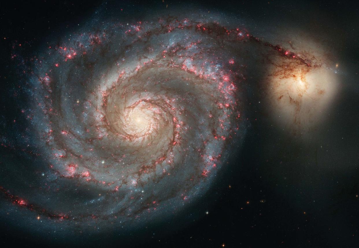 浩瀚宇宙中第1颗恒星是如何产生的呢?
