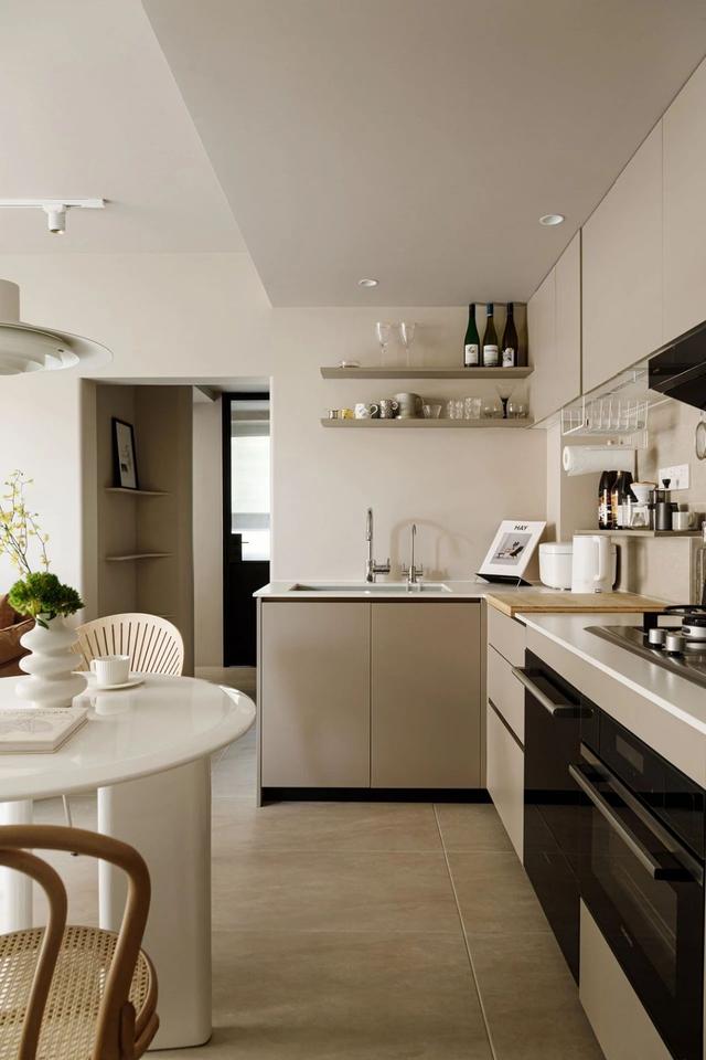 厨房|?这位北漂女主太有品味了，住50㎡小宅，全屋整洁又高级，晒晒！