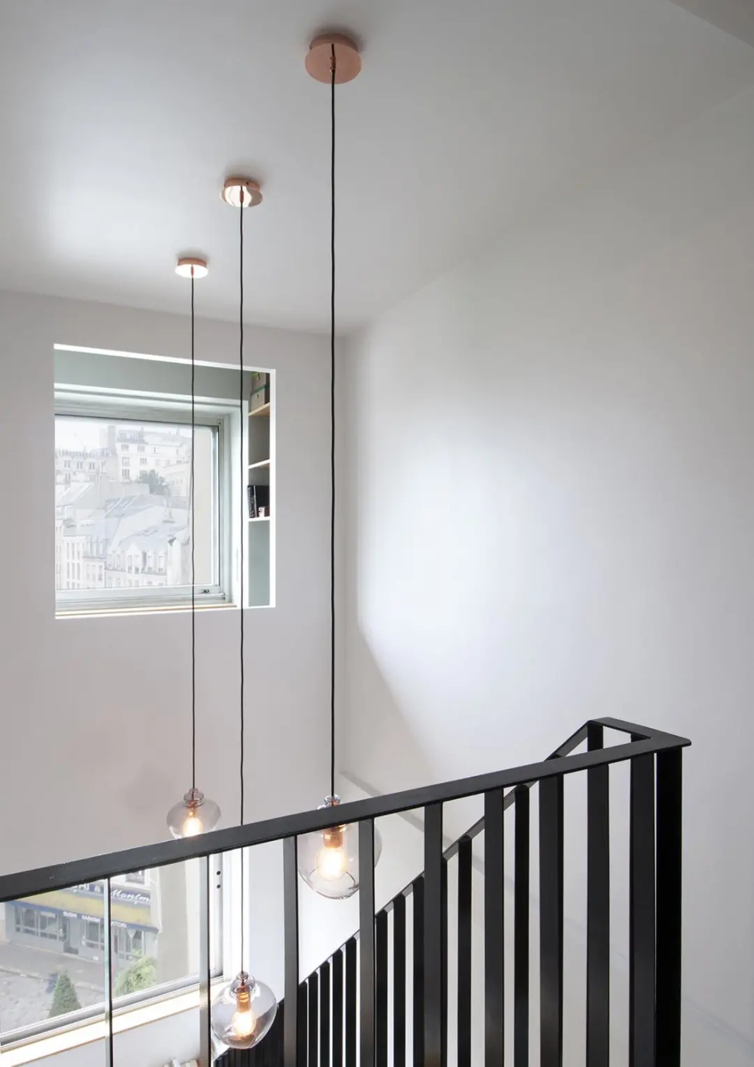 跃层抢手有原因,朋友的这套109㎡房,家里的每1㎡都利用到位