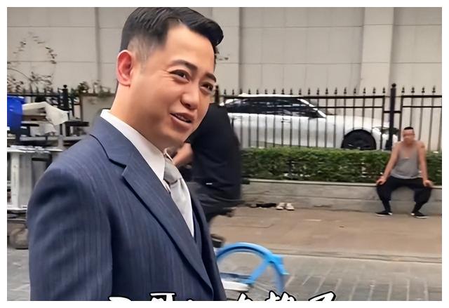 相声|德云社合作伙伴发文,官宣孔云龙相声专场,三哥真是支棱起来了