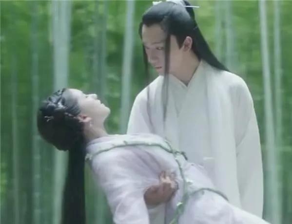 古装剧|求求了!古装剧男主们,去练练仪态吧