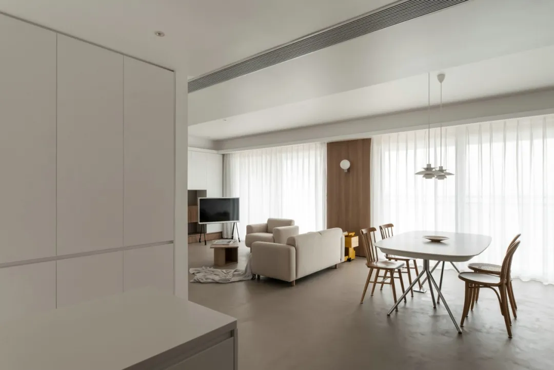 140m2清新小两居,原木色+微水泥,新与旧巧妙融合