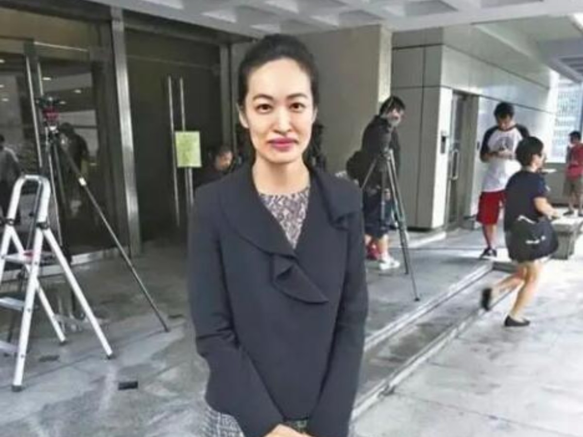 香港豪门丈夫不想生孩子,法律系老婆死磕,最终离婚获12亿赡养费