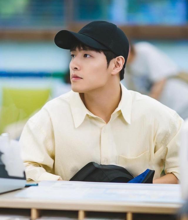 河智苑|今年最好看韩剧是哪部？还没看河智苑的《树立而死》，别早下定论