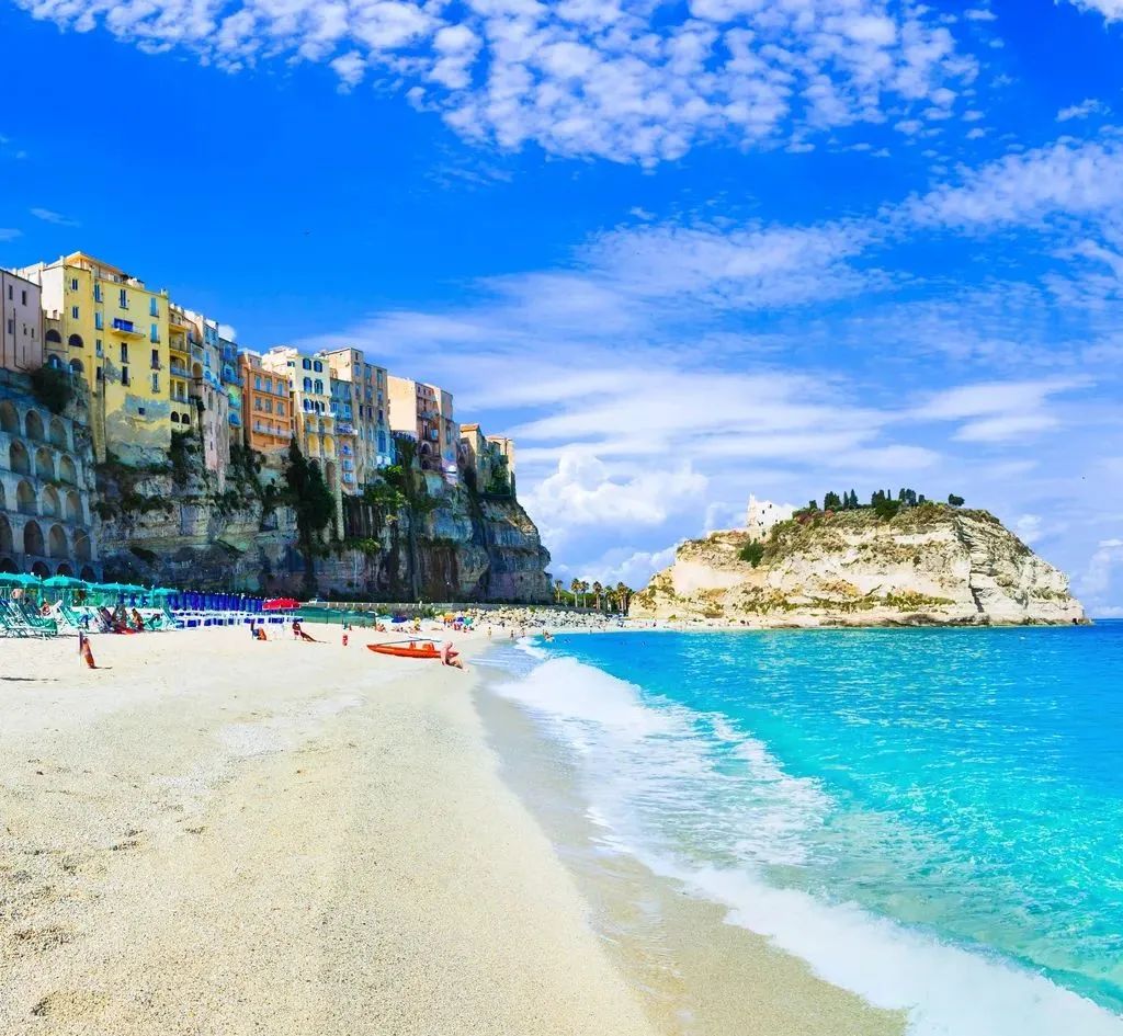 美丽|治愈一夏，盘点意大利最美的十个白色海滩