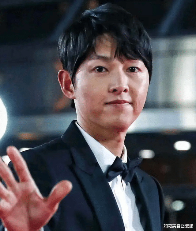 宋仲基|离婚三年后双宋近况：宋慧乔气质大变，宋仲基油腻发福