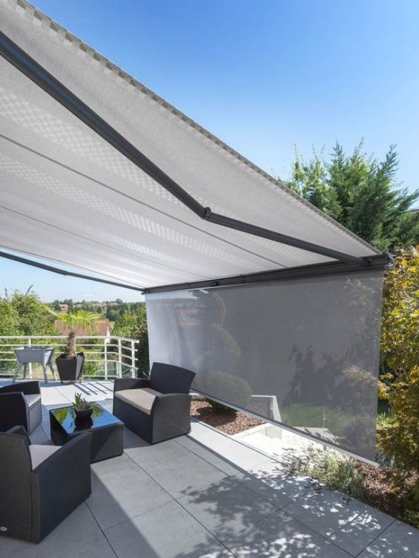 院子别忘记做遮阳,借鉴邻居这种装法,效果好,别提多方便了!