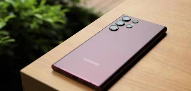12+256G降下1200，10倍光变+5000mAh+120Hz，适合捡漏