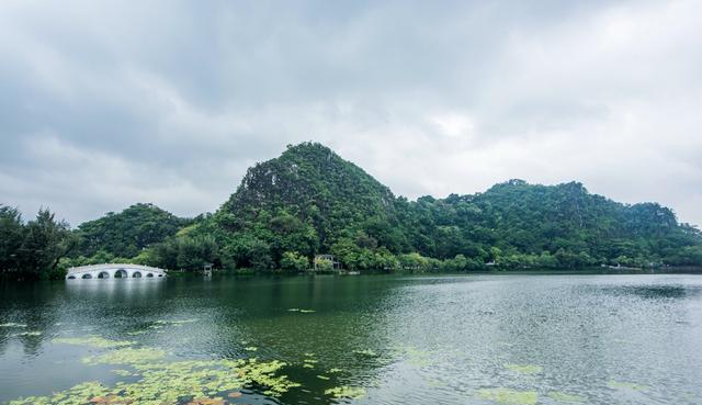 肇庆|肇庆市区有个“水墨画境”，景在城中不见城，有岭南第一奇观之称