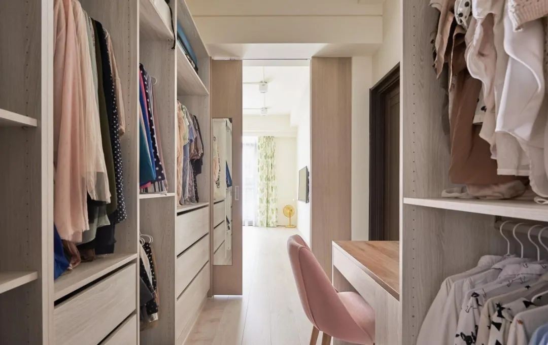 不听劝阻，小姑把主卫改衣帽间，入住1年不到很懊悔，原因有3点