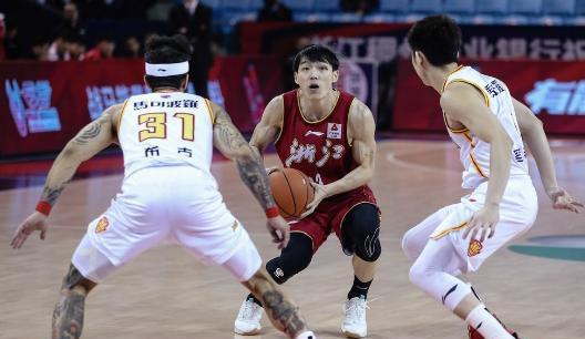浙江省|浙江签了一名力量型的大前锋，在NBA夺冠，一项技术像罗德曼