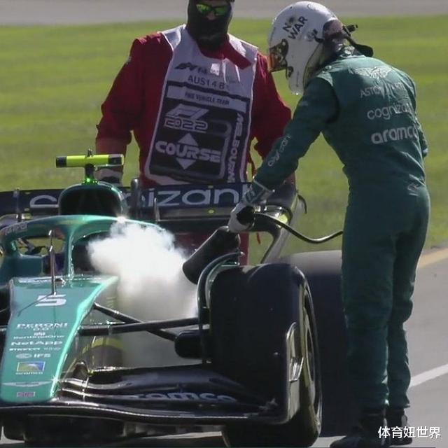 维特尔|F1澳大利亚站：玩出火！维特尔驾驶电动车开出赛道，或将被FIA调查