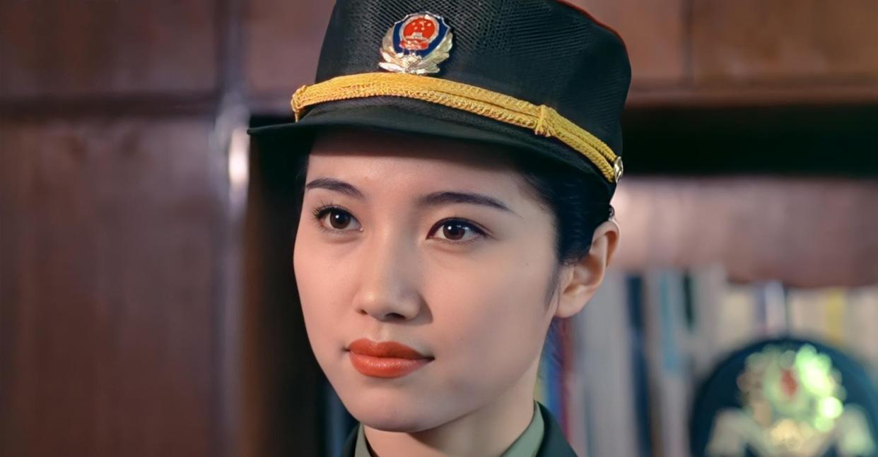 颜丙燕|张嘉益的好友，凭《甘十九妹》成名，如今49岁仍单身