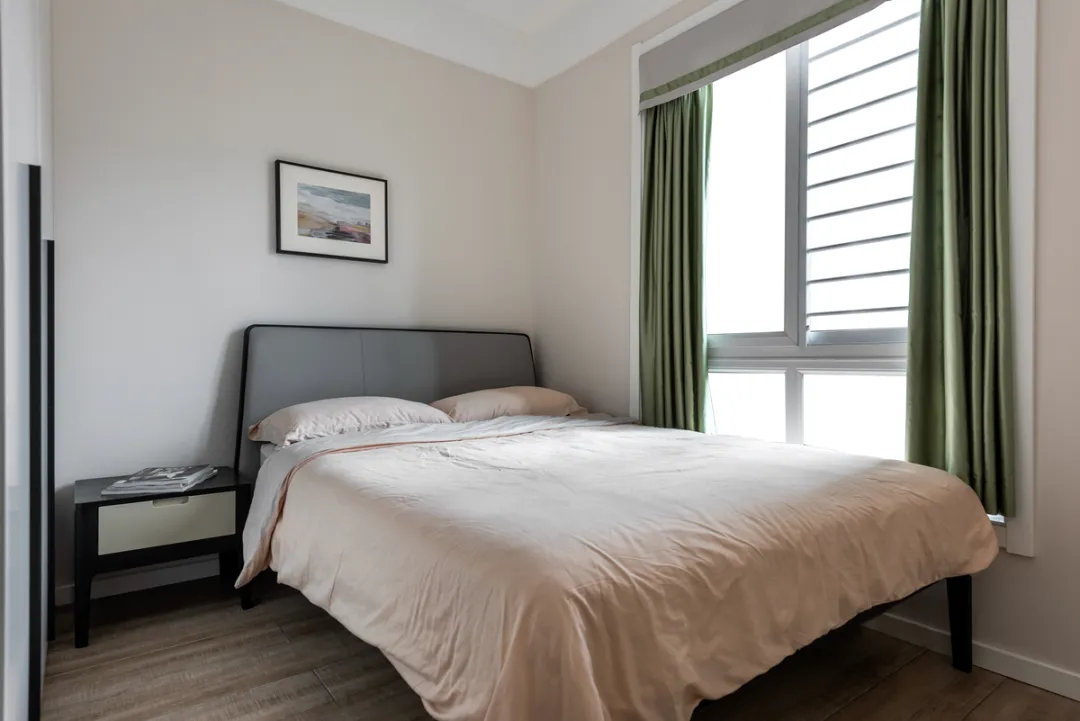 115㎡小三室现代，三口之家