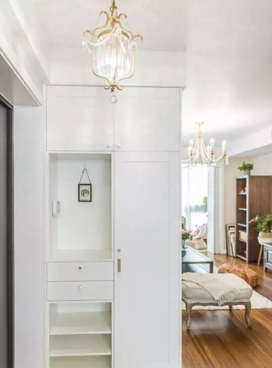 108平新房装修美极了,头次见阳台隔断这么装,卧室收纳更是一绝