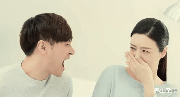 肝脏|男性晨起后有4个“异常”,肝或已“破烂不堪”!如果一个不占,说明肝还“强壮”