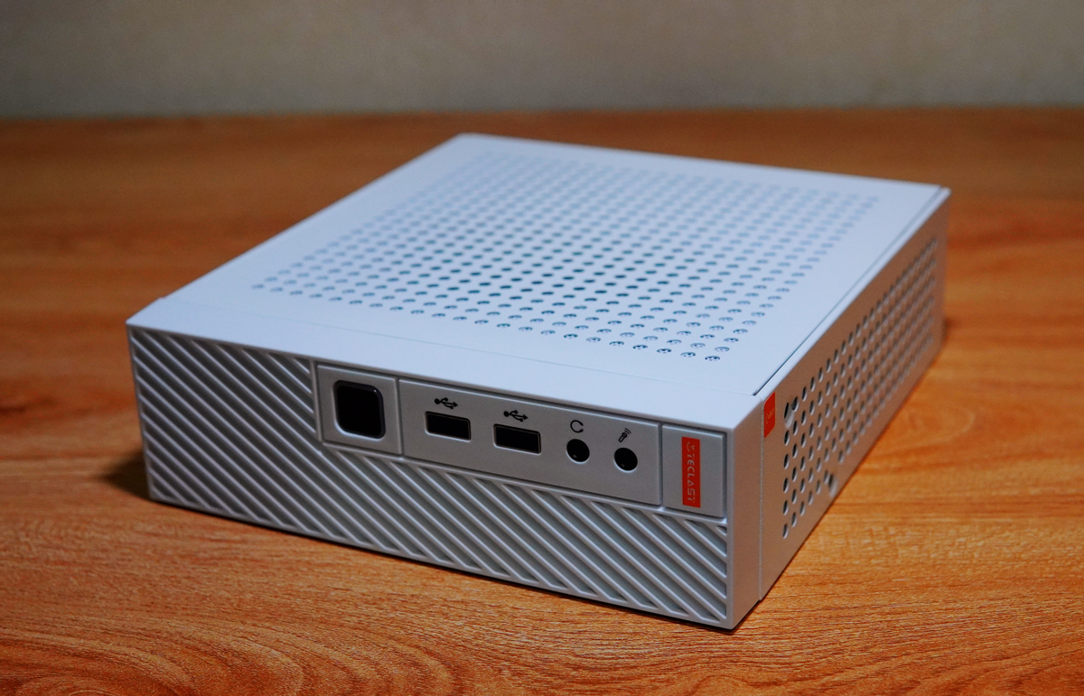 iPhone 14 Pro|台电凌珑S·迷你电脑评测：简约和高效