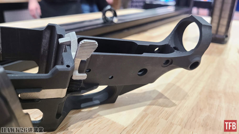 AR|直击SHOT Show：沙漠科技AR-15超大容量弹匣 与下机匣配合使用