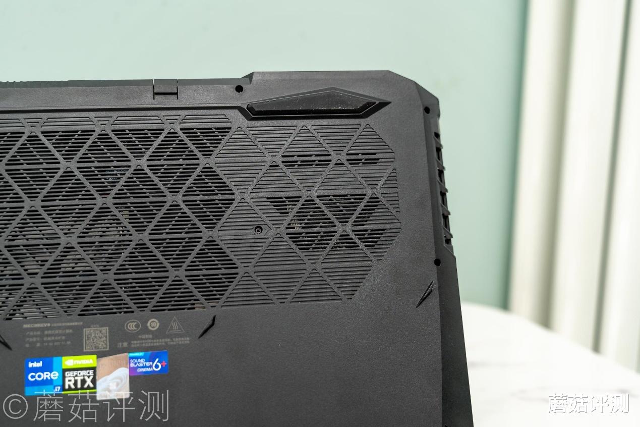 小米科技|多项新技术加持，综合性能提升明显、机械革命旷世3070Ti游戏本 深度拆解评测