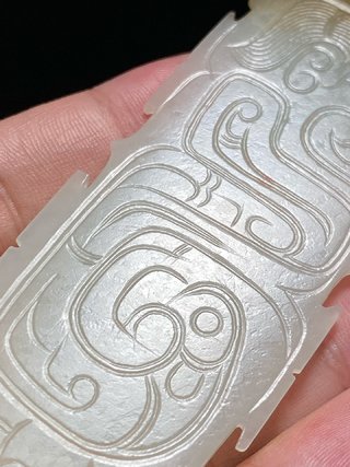 和田玉籽料|明以前 熟坑 和田玉籽料 白玉 神人 凤纹珮