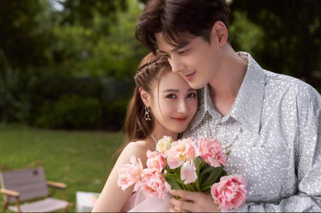 |45岁郭品超人设崩塌？26岁小女友突然发文：真是恶心