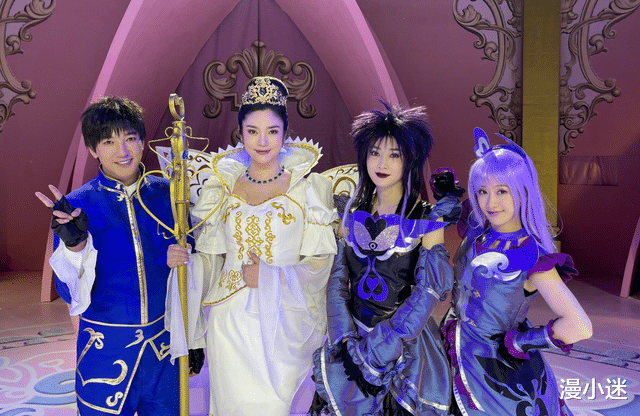 游乐王子|巴啦啦小魔仙主演,时隔15年重聚,黑魔仙变化不大,小魔仙难聚齐