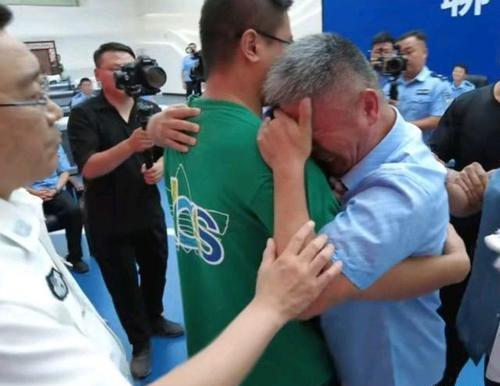 郭振|郭刚堂和郭振认亲后，网友却很不开心：他们都让人太失望了