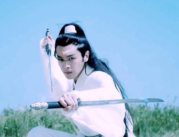 张若昀|张若昀再度出演大制作，古装造型十分抢镜，更有多位老戏骨助阵