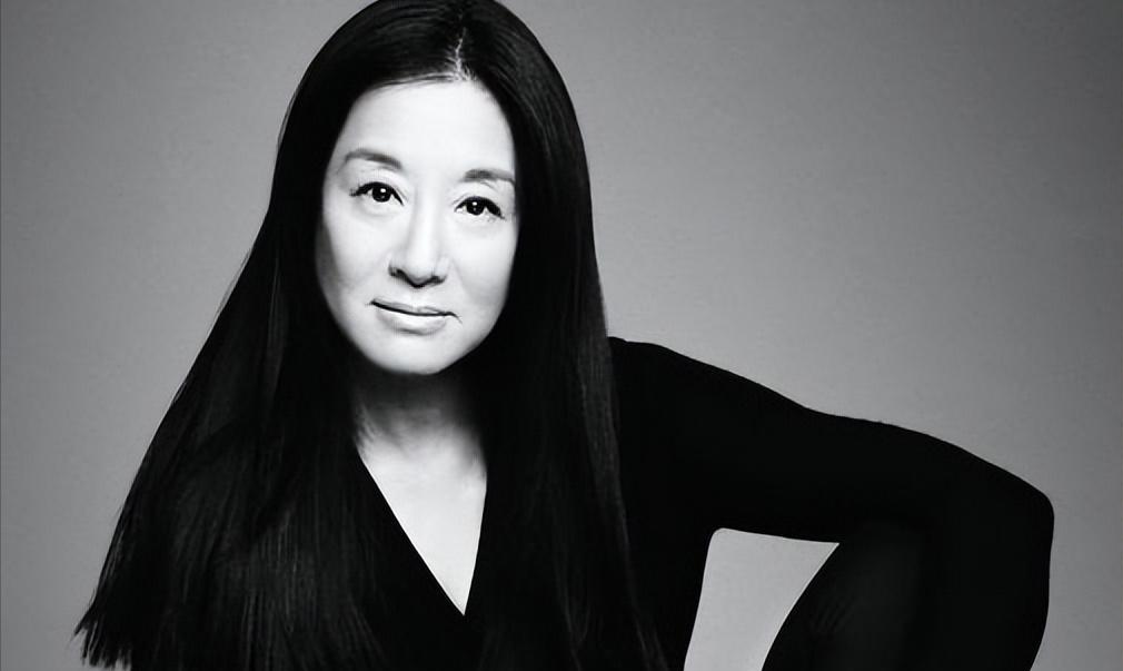 |婚纱女王王薇薇：73岁保养如20岁，果断结束25年婚姻，身价超40亿