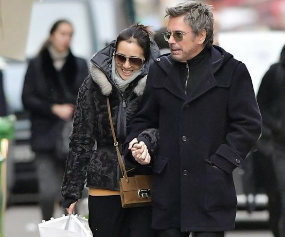 巩俐|2018年金马奖颁奖典礼上，巩俐黑脸拒绝颁奖，她受了怎样的屈辱？