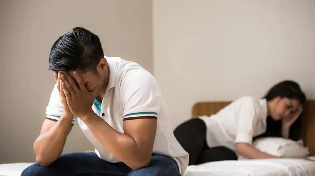 案例:男子带情人回家玩乐,醒后看到自己双腿被锯,妻子满手鲜血