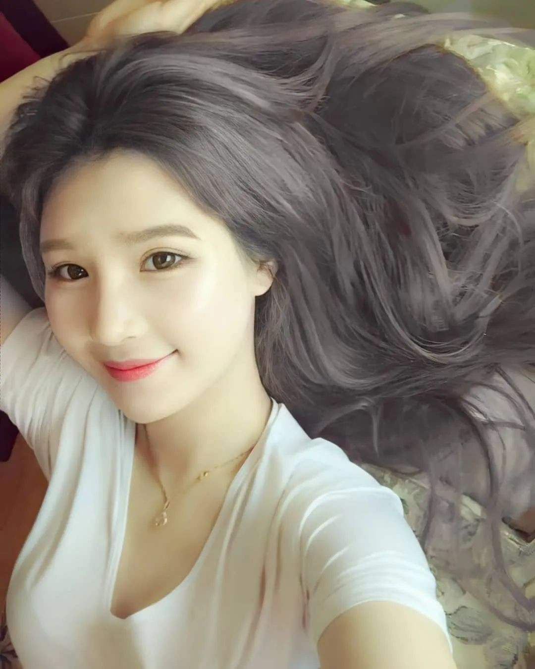 编发 她是颜值出众的韩国最美CEO，高贵的气质让人感觉高不可攀