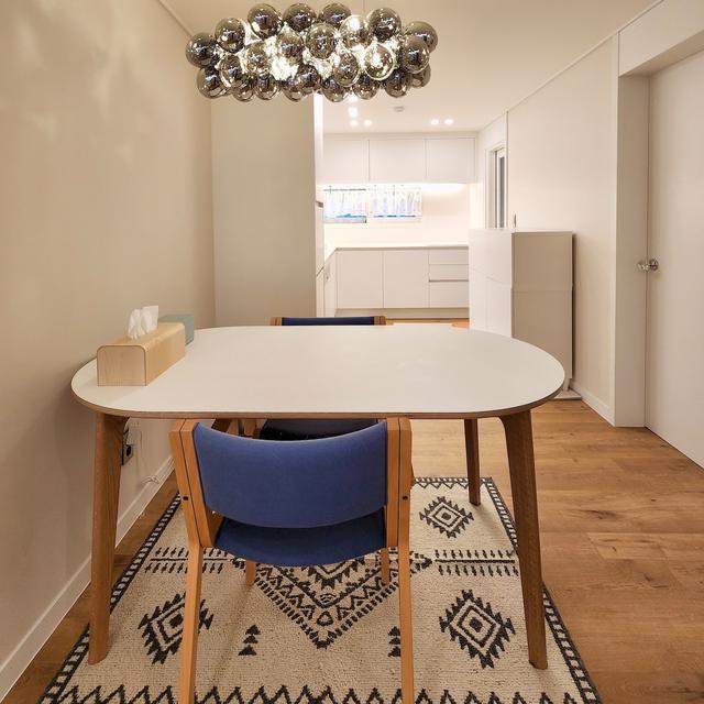 发现一个韩国普通人家的装修:因家居布置而走红,简单却不俗气!