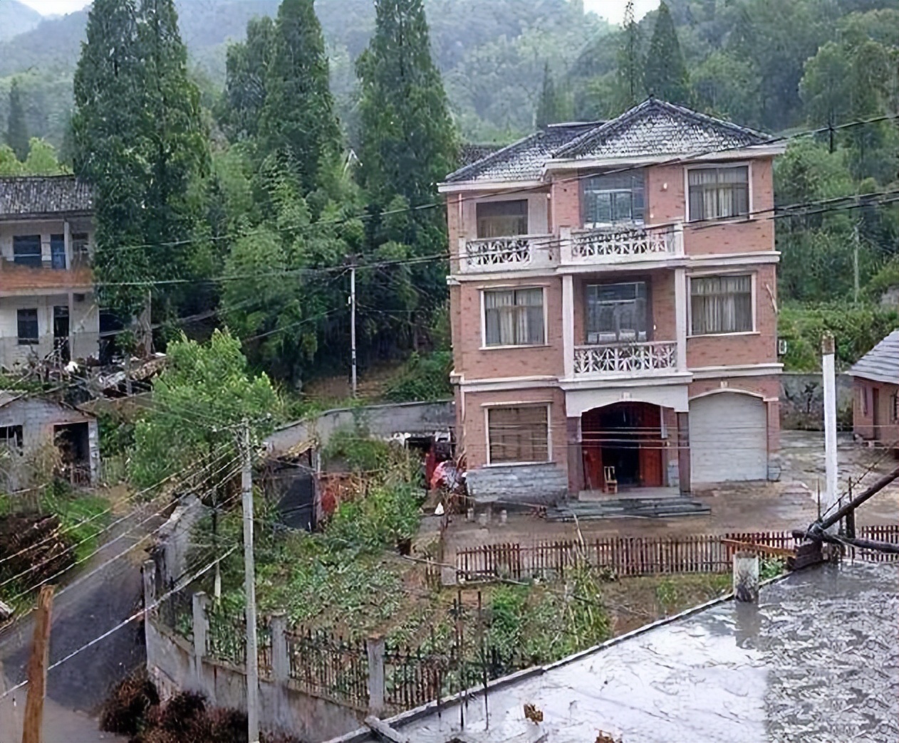 惠州|农村的房子不是商品房,所以没有升值和贬值的说法吗?