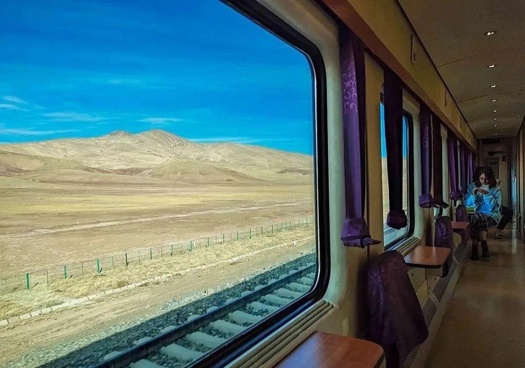 火车|坐上绿皮火车，穿越大半个中国，拥抱世间最美的情郎