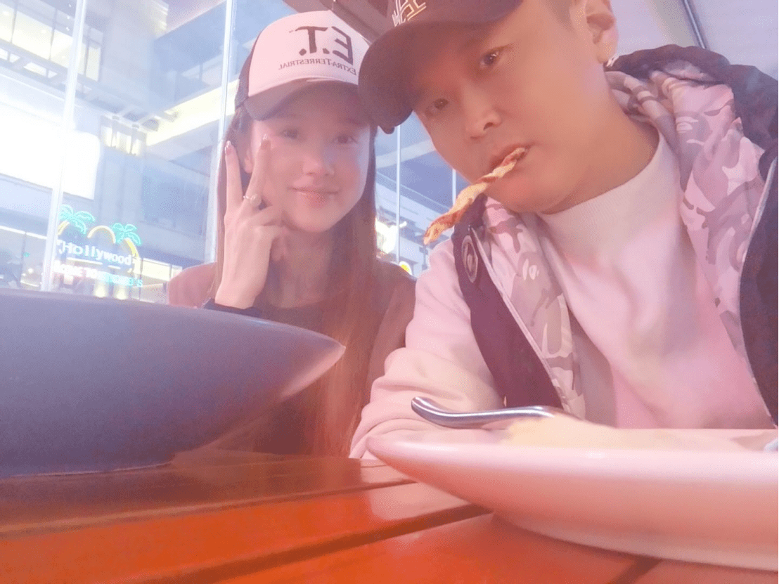 徐云龙|足球运动员徐云龙老婆是谁,徐云龙妻子王曦瑶个人资料